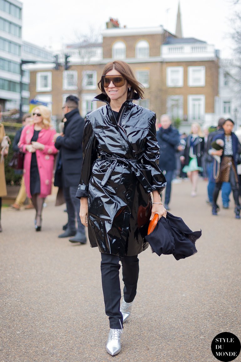 Carine Roitfeld Street Style Street Fashion by STYLEDUMONDE Street Style Fashion Blog