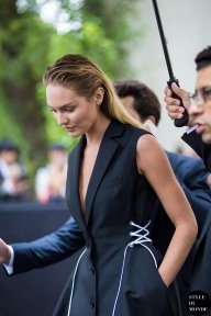 Candice Swanepoel Street Style Street Fashion by STYLEDUMONDE Street Style Fashion Blog