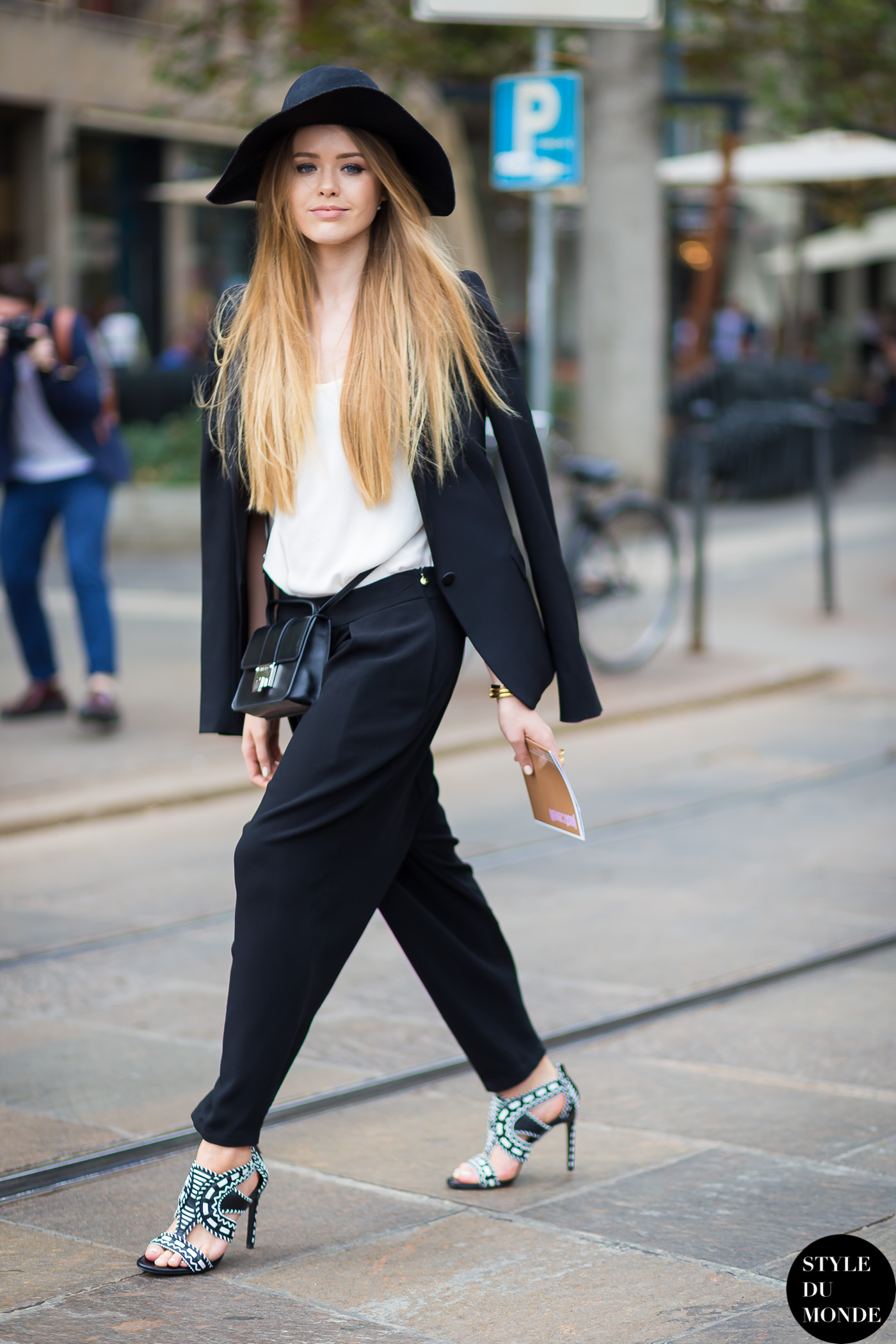 Kristina Bazan - STYLE DU MONDE | Street Style Street Fashion Photos