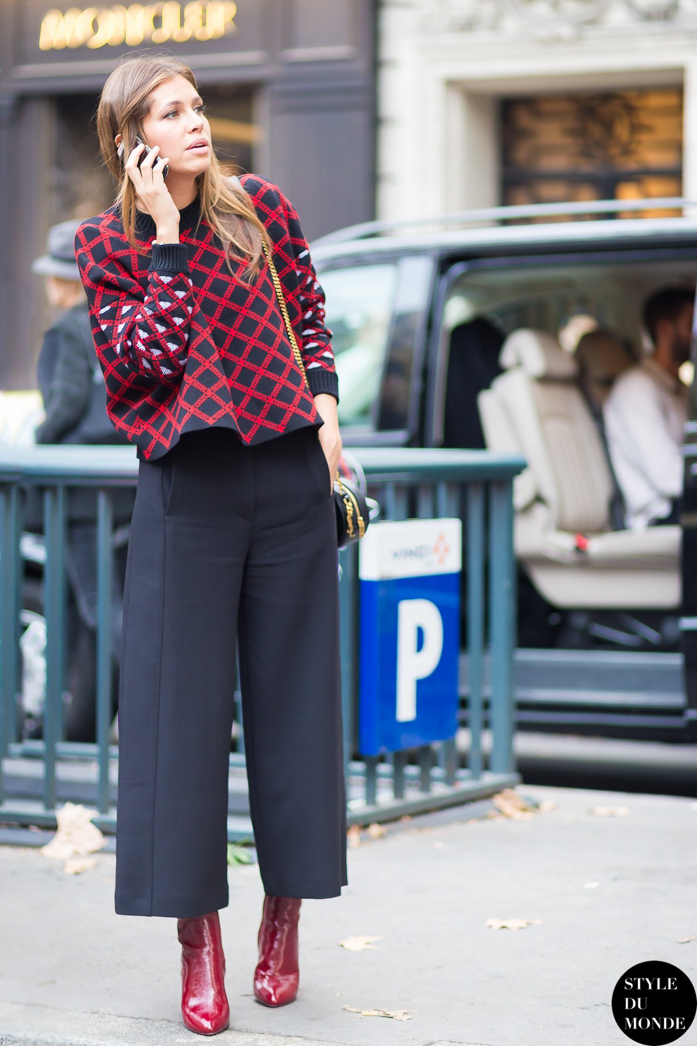 Dasha Zhukova Street Style Street Fashion Streetsnaps by STYLEDUMONDE Street Style Fashion Blog