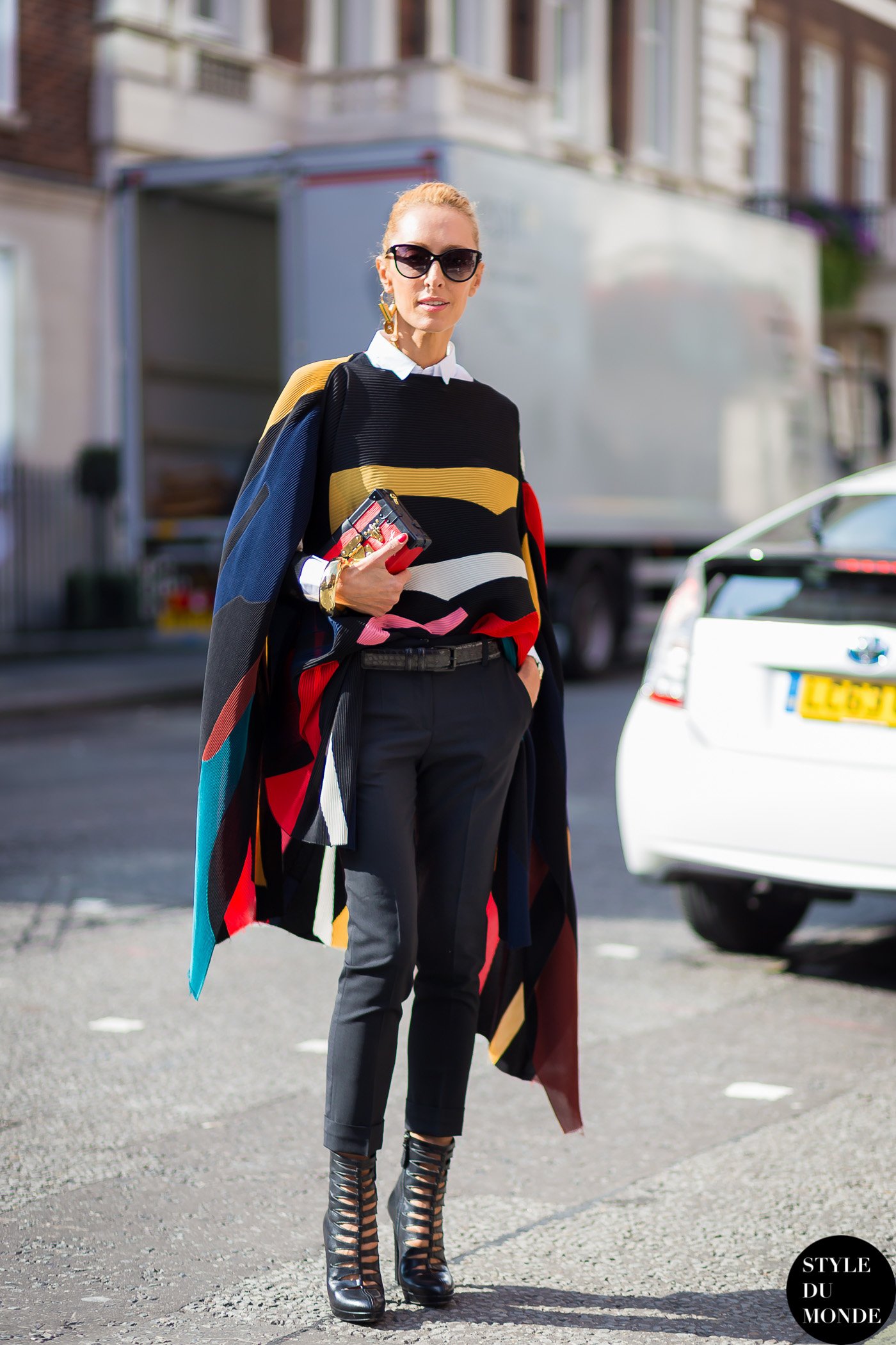 Elina Halimi Street Style Street Fashion Streetsnaps by STYLEDUMONDE Street Style Fashion Blog