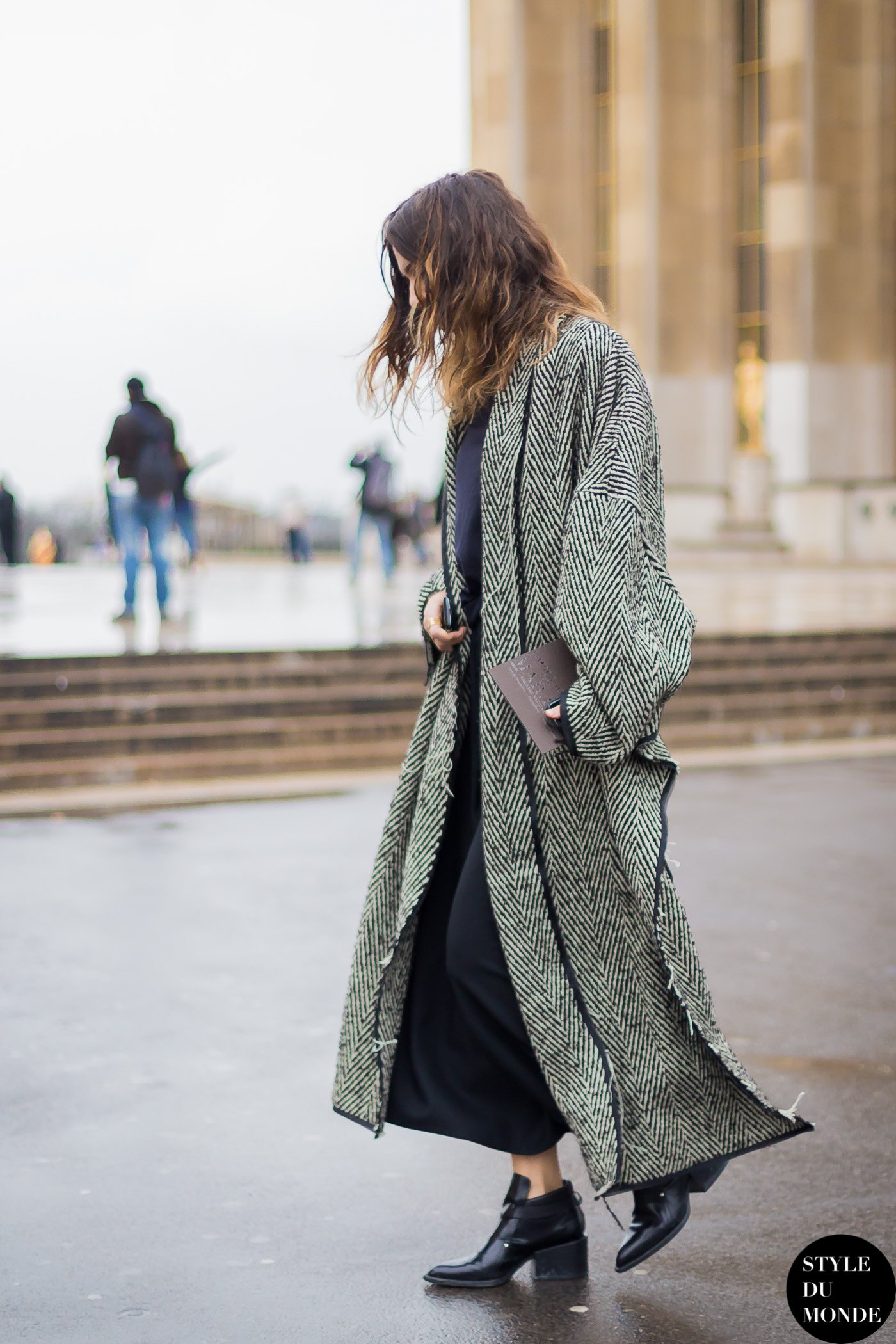 Isabelle Kountoure Street Style Street Fashion Streetsnaps by STYLEDUMONDE Street Style Fashion Blog