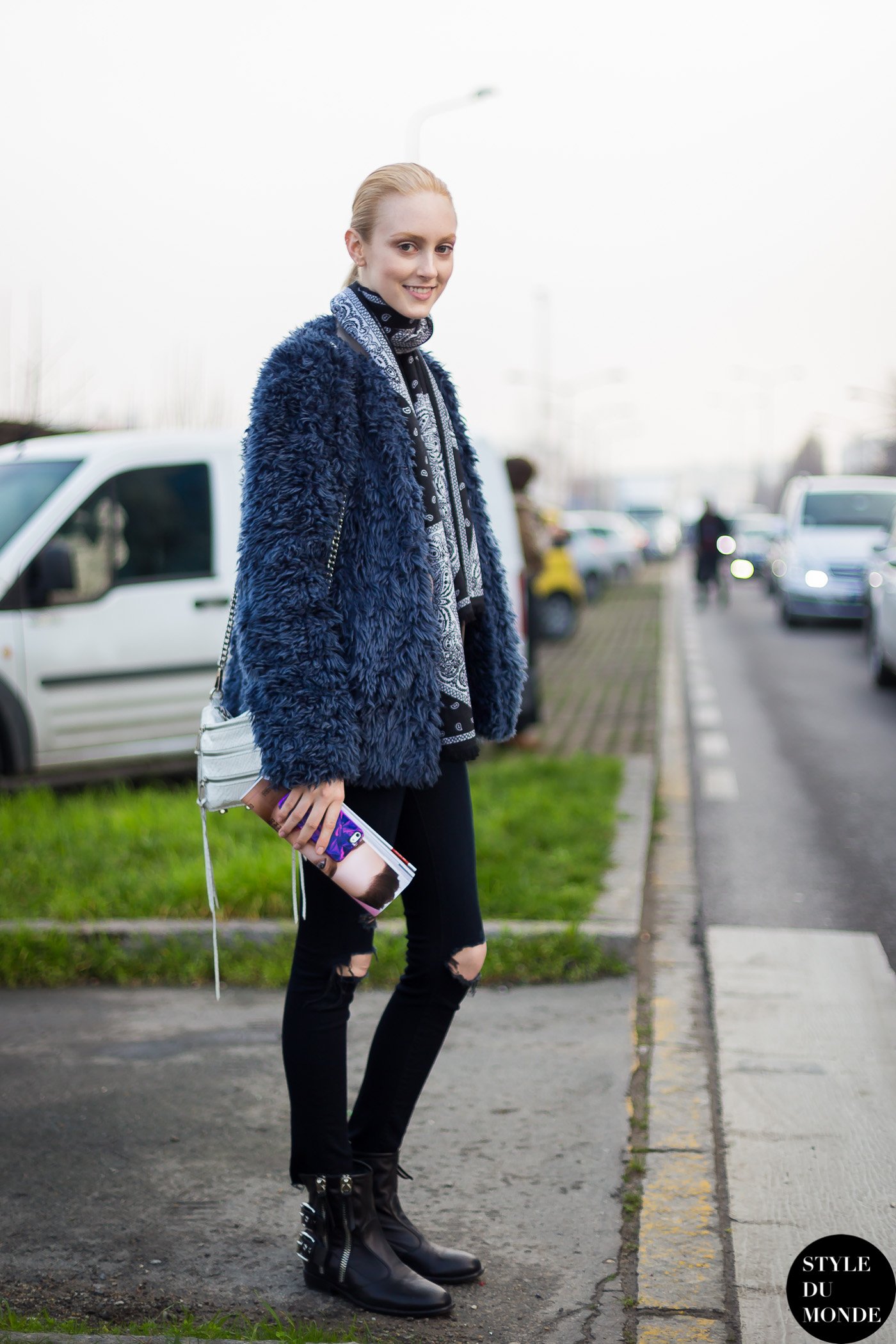 Frances Coombe Street Style Street Fashion Streetsnaps by STYLEDUMONDE Street Style Fashion Blog