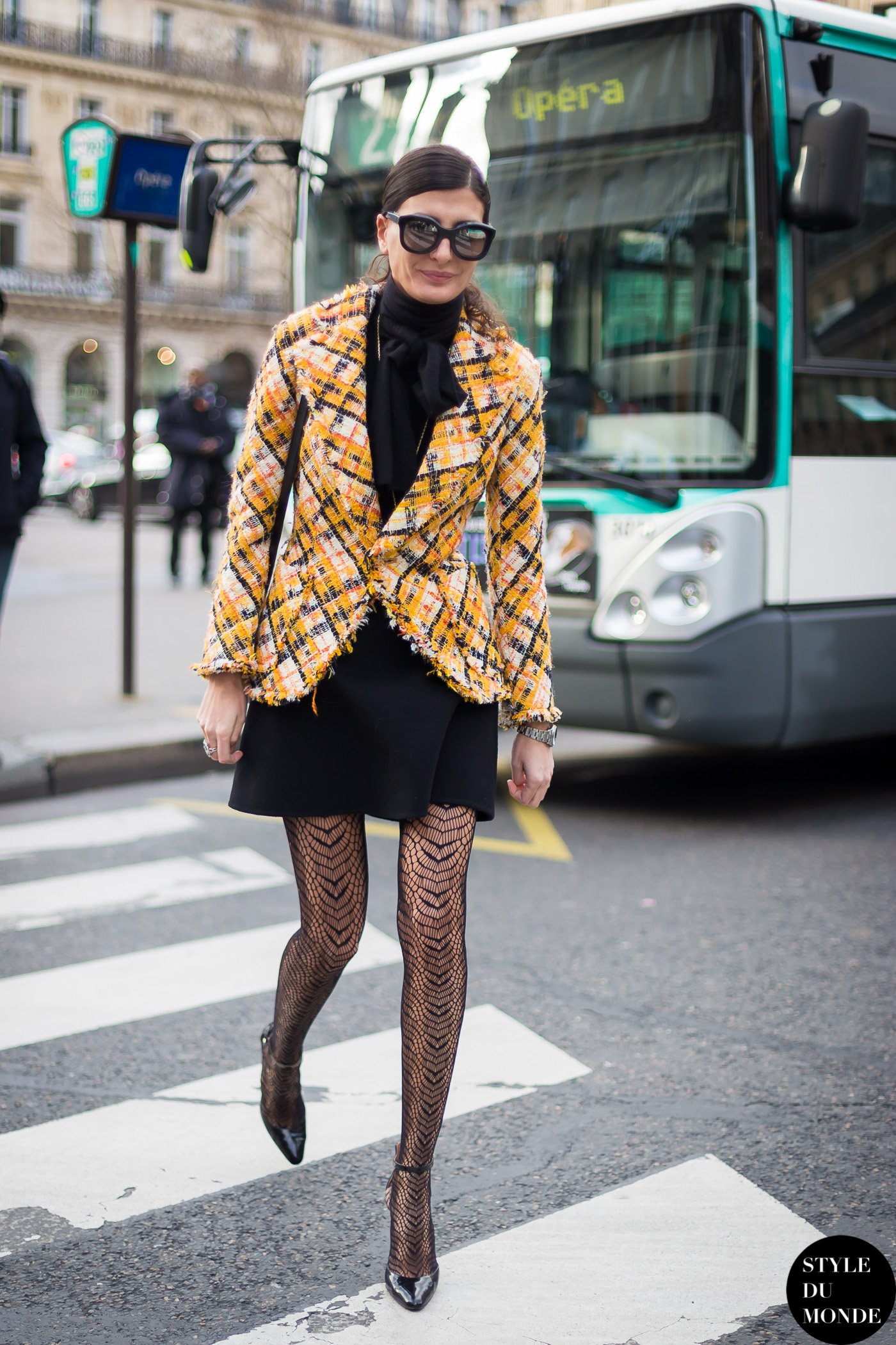 Giovanna Battaglia Street Style Street Fashion Streetsnaps by STYLEDUMONDE Street Style Fashion Blog