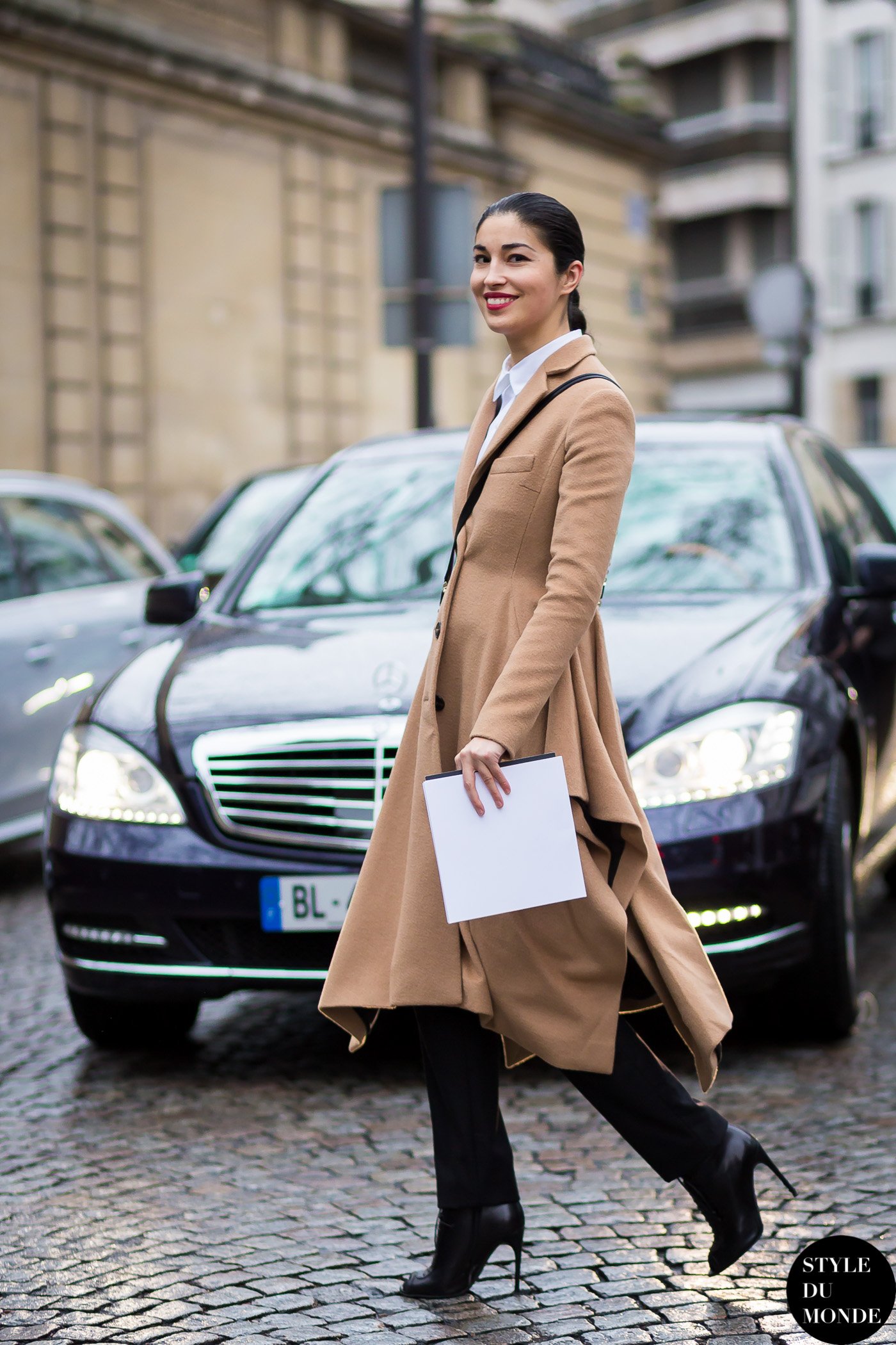 Caroline Issa Street Style Street Fashion Streetsnaps by STYLEDUMONDE Street Style Fashion Blog