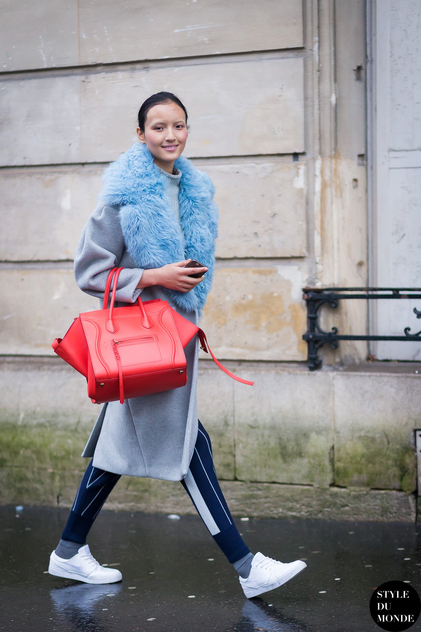 red bag street style