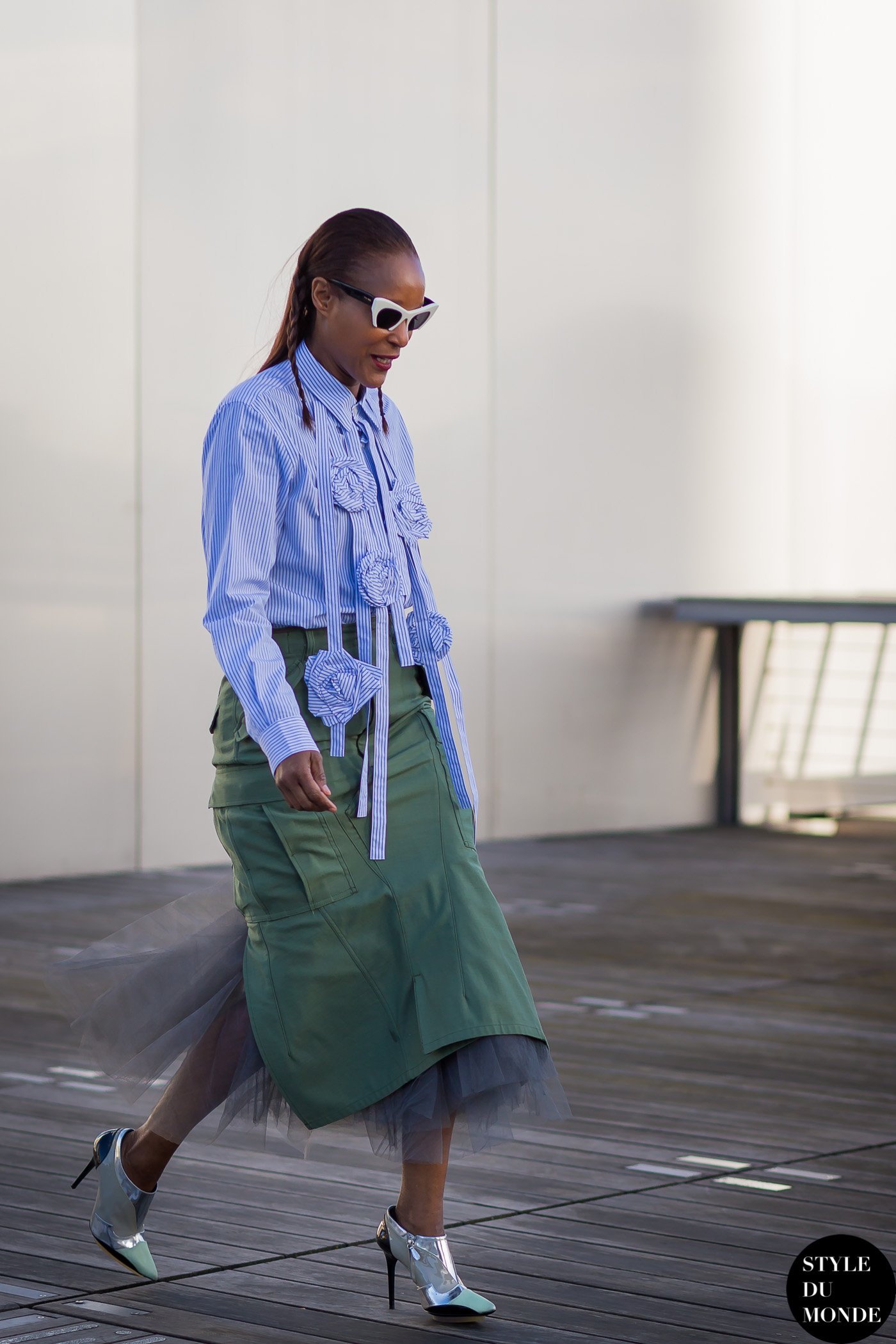 Michelle Elie Street Style Street Fashion Streetsnaps by STYLEDUMONDE Street Style Fashion Photography