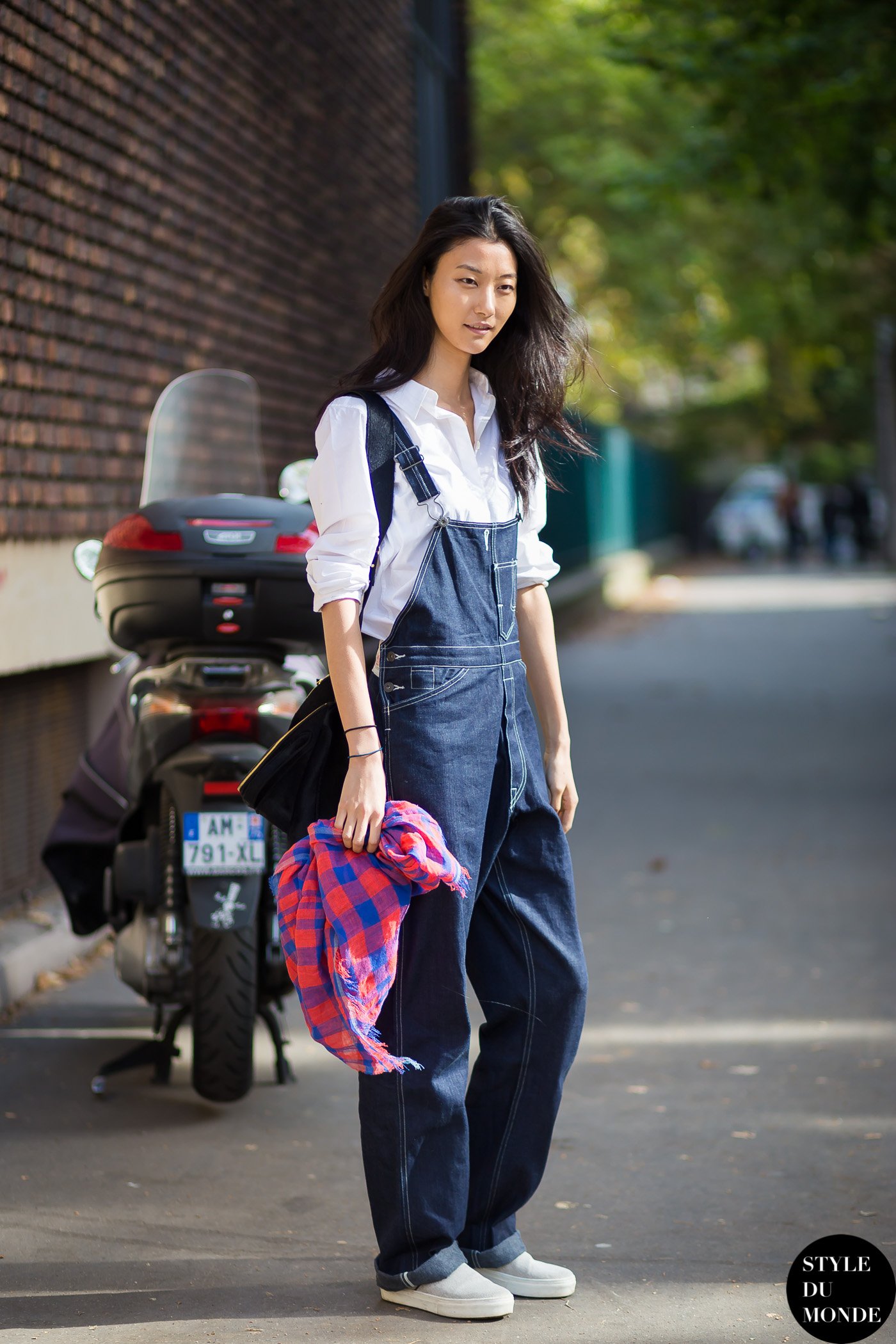 Ji-Hye Park Street Style Street Fashion Streetsnaps by STYLEDUMONDE Street Style Fashion Photography