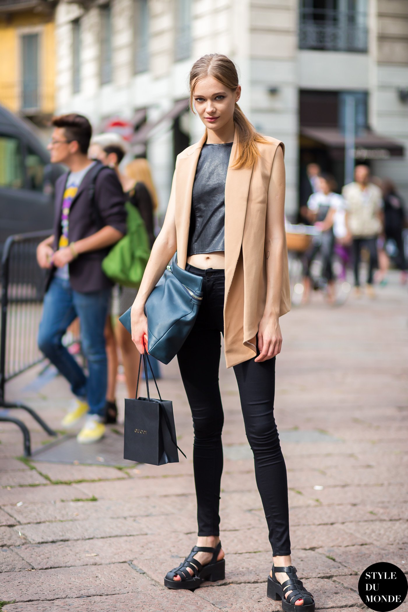 Tanya Katysheva Street Style Street Fashion Streetsnaps by STYLEDUMONDE Street Style Fashion Photography