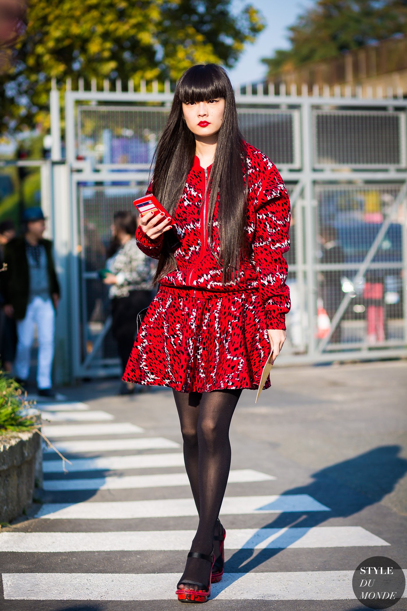 Kozue Akimoto Street Style Street Fashion Streetsnaps by STYLEDUMONDE Street Style Fashion Photography