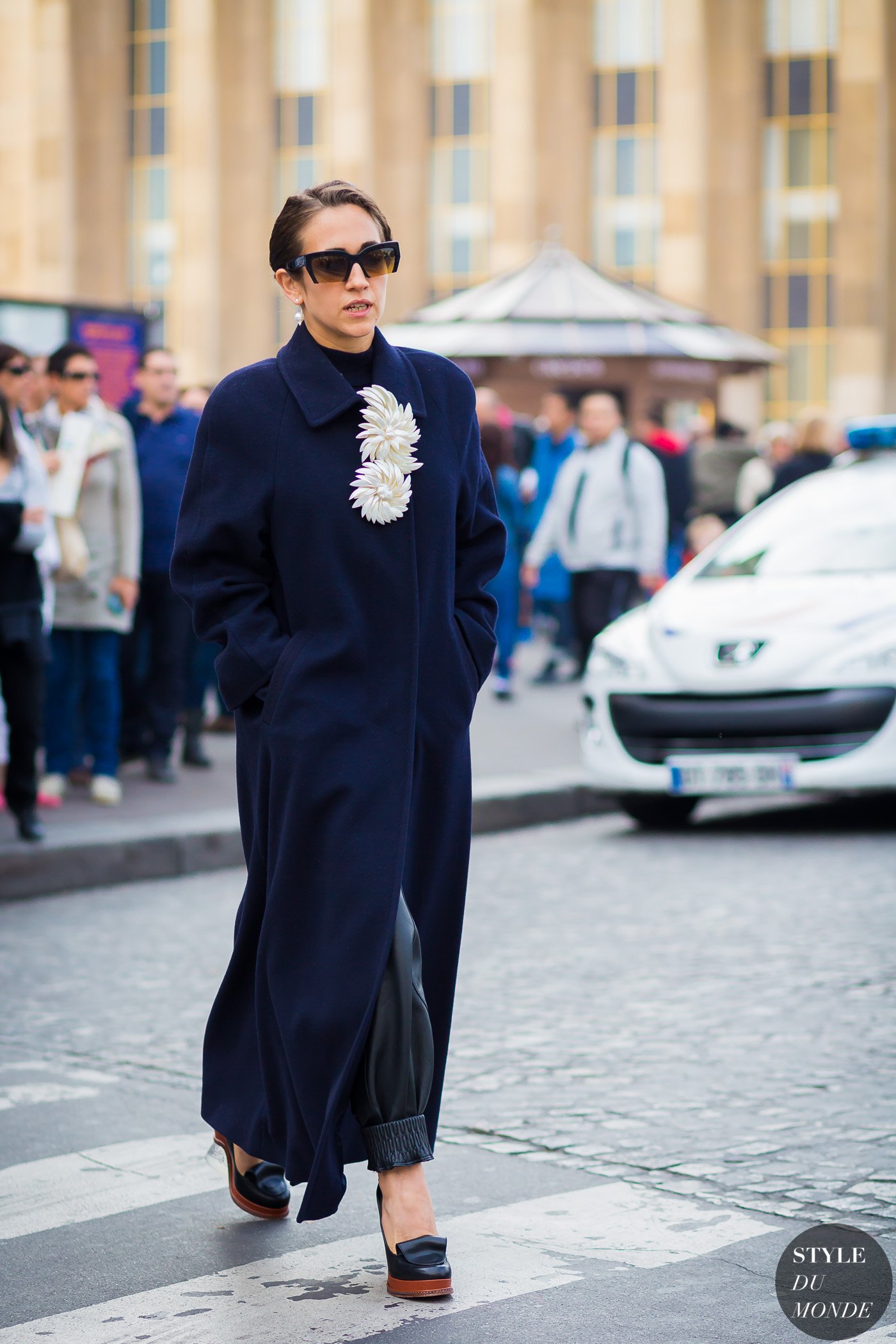 Delfina Delettrez Street Style Street Fashion Streetsnaps by STYLEDUMONDE Street Style Fashion Photography