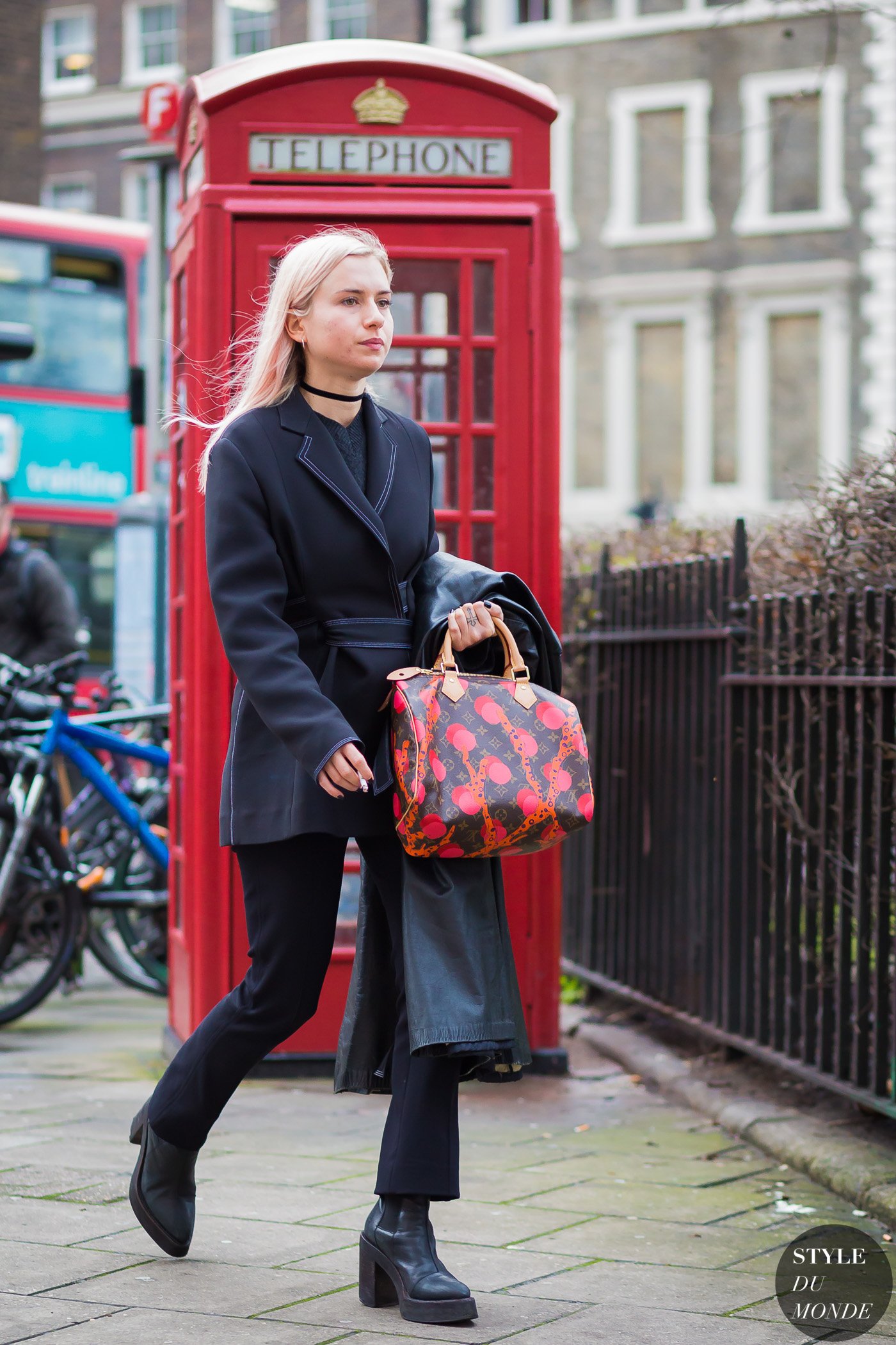 Isabella Burley Street Style Street Fashion Streetsnaps by STYLEDUMONDE Street Style Fashion Photography