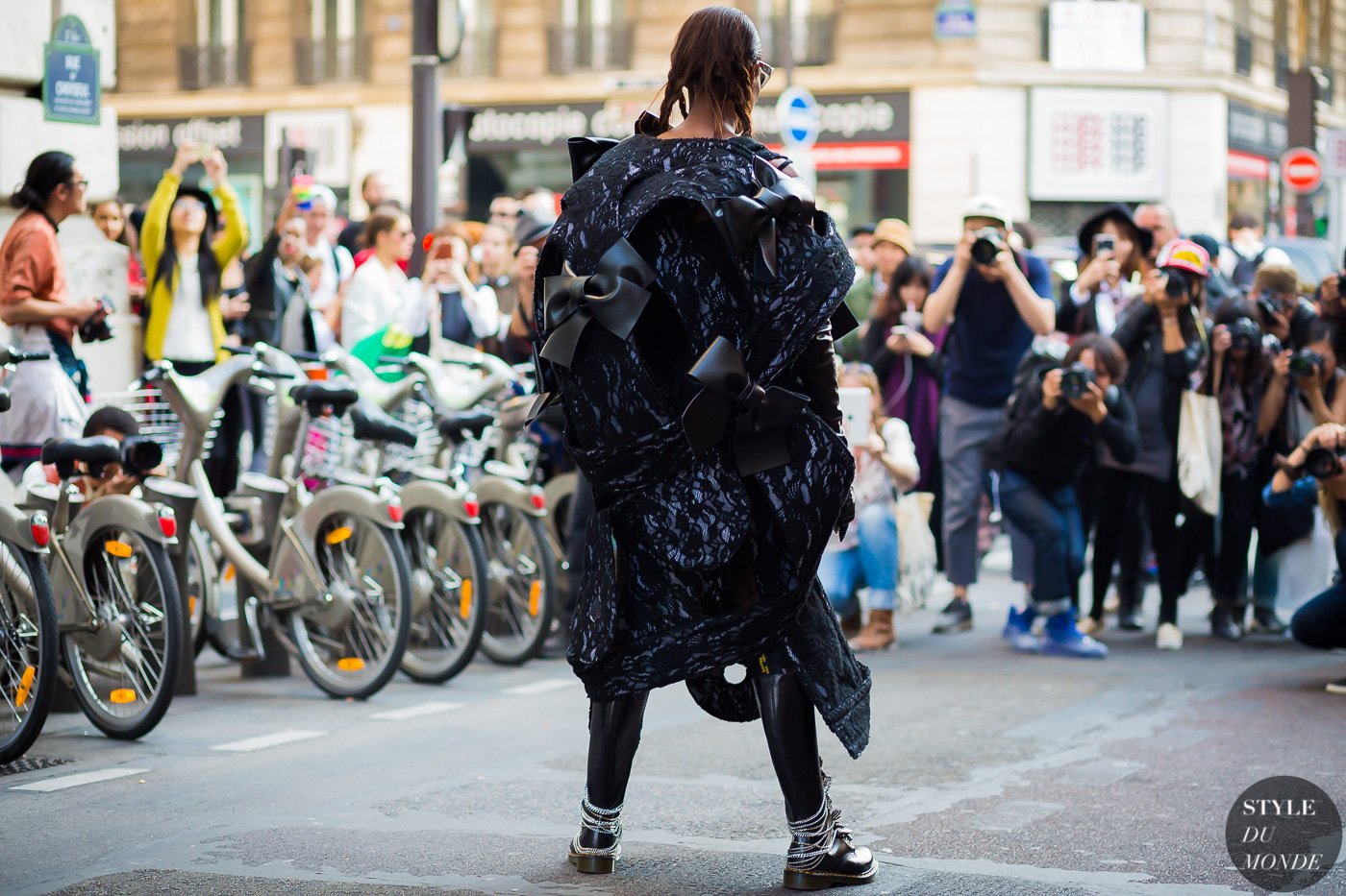 Michelle Elie Street Style Street Fashion Streetsnaps by STYLEDUMONDE Street Style Fashion Photography