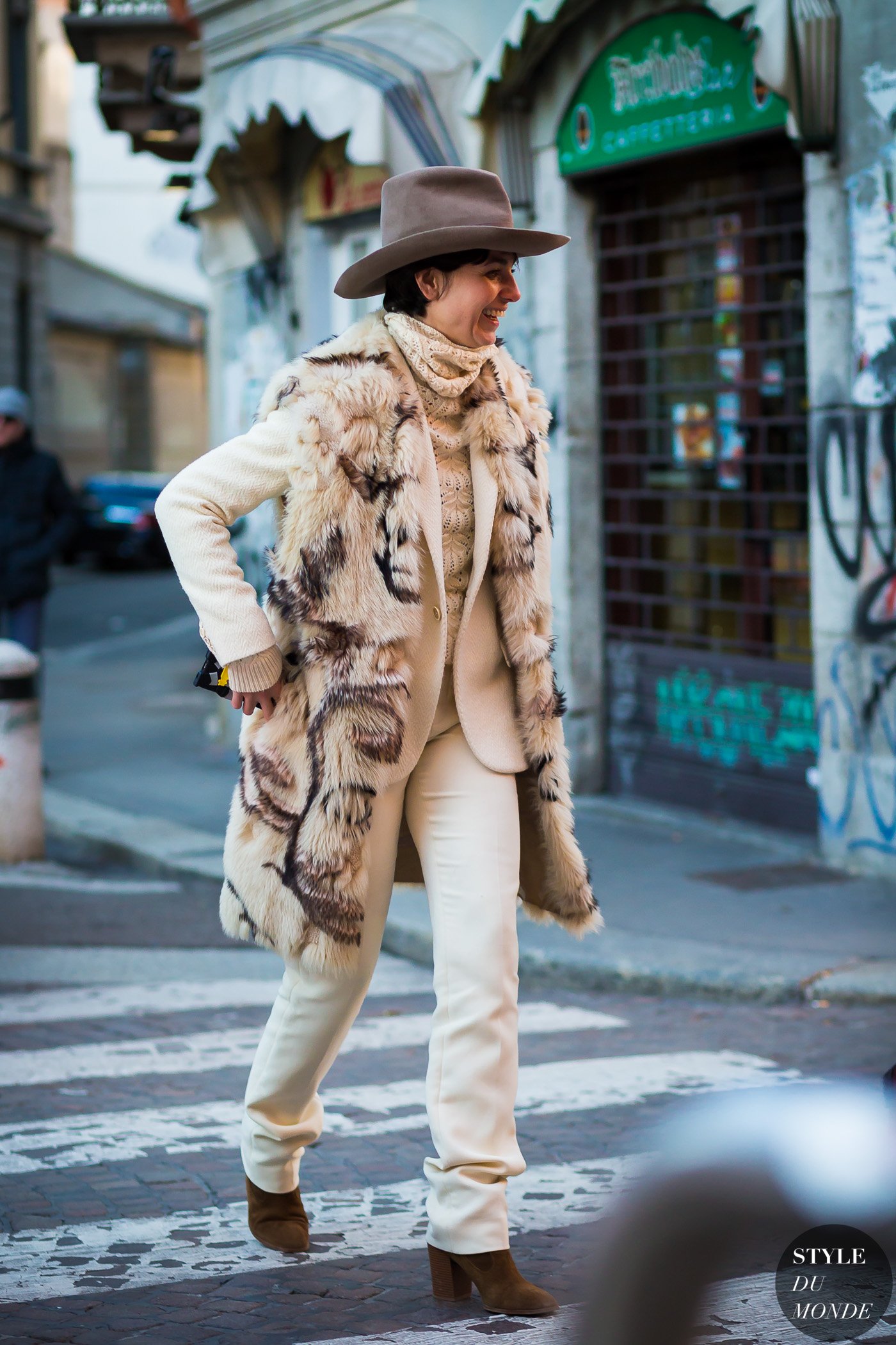 Eva Geraldine Fontanelli Street Style Street Fashion Streetsnaps by STYLEDUMONDE Street Style Fashion Photography