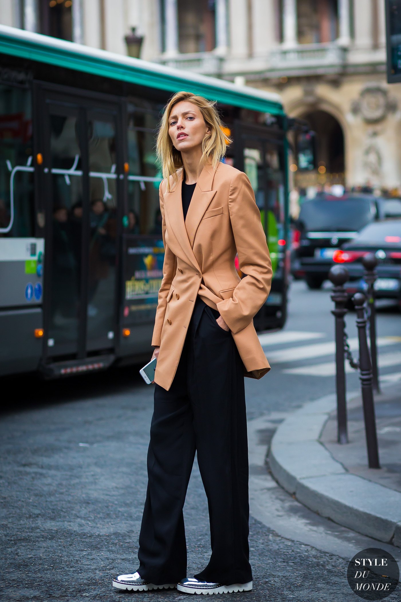 Anja Rubik Street Style Street Fashion Streetsnaps by STYLEDUMONDE Street Style Fashion Photography