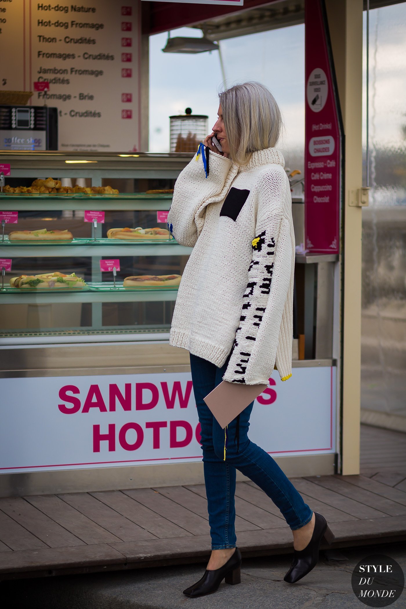 Sarah Harris by STYLEDUMONDE Street Style Fashion Photography