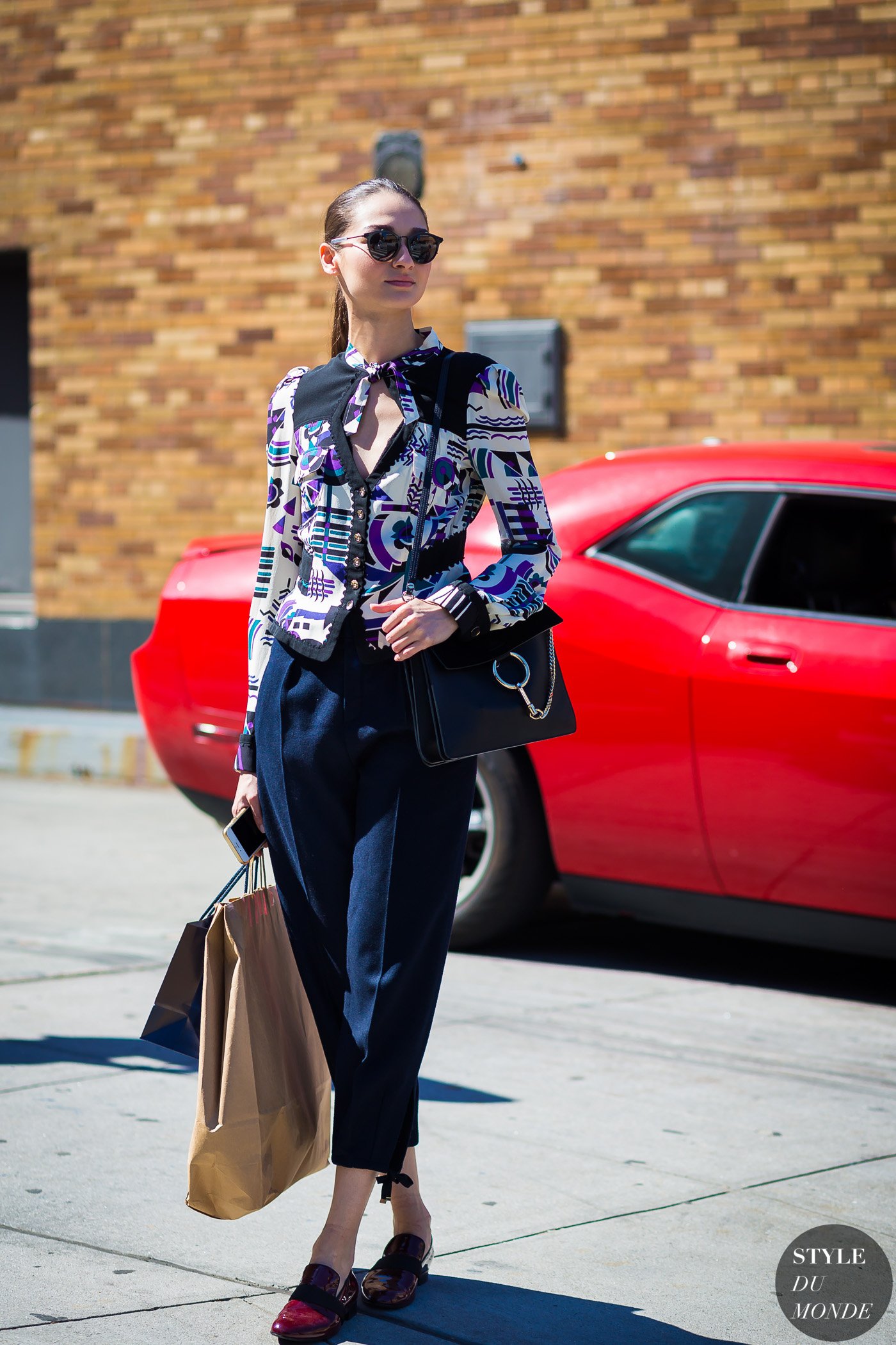 Bruna Tenorio Street Style Street Fashion Streetsnaps by STYLEDUMONDE Street Style Fashion Photography