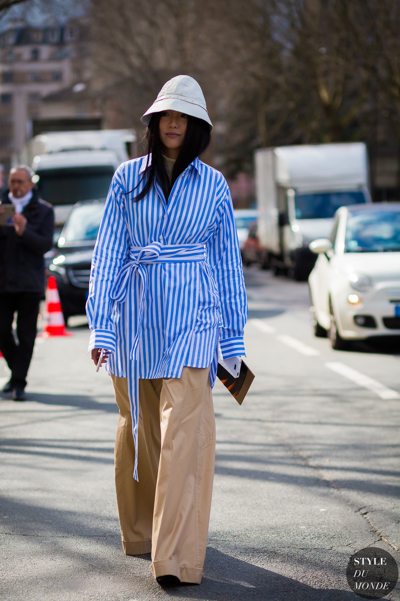 Yoyo Cao Street Style Street Fashion Streetsnaps by STYLEDUMONDE Street Style Fashion Photography