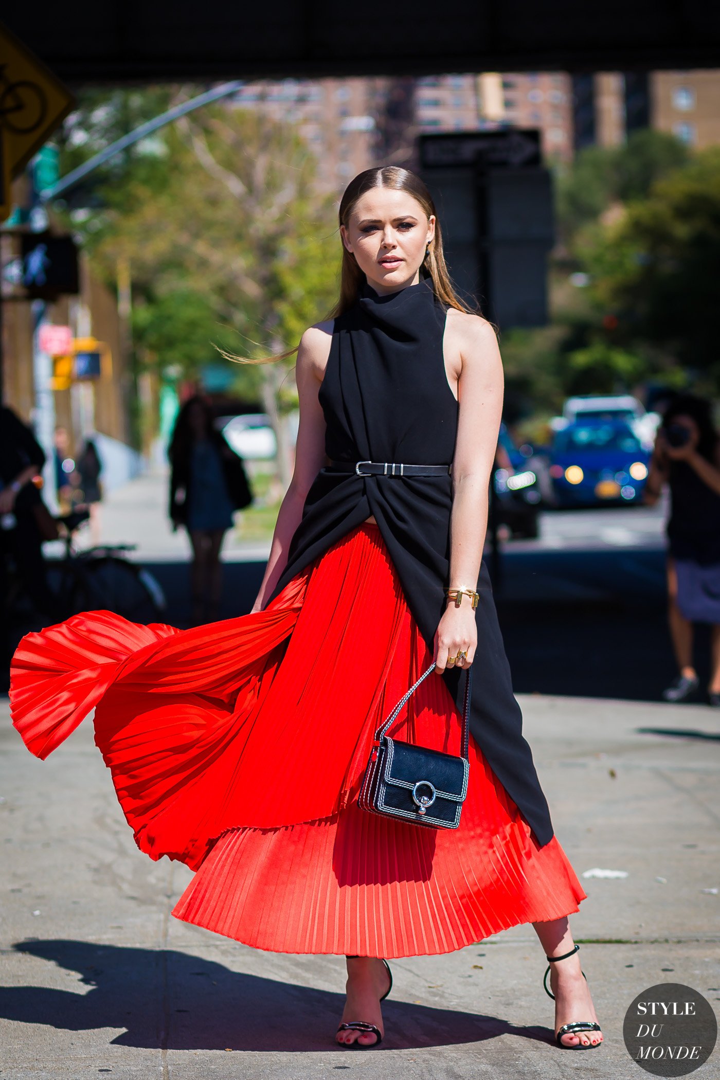 Kristina Bazan Street Style Street Fashion Streetsnaps by STYLEDUMONDE Street Style Fashion Photography