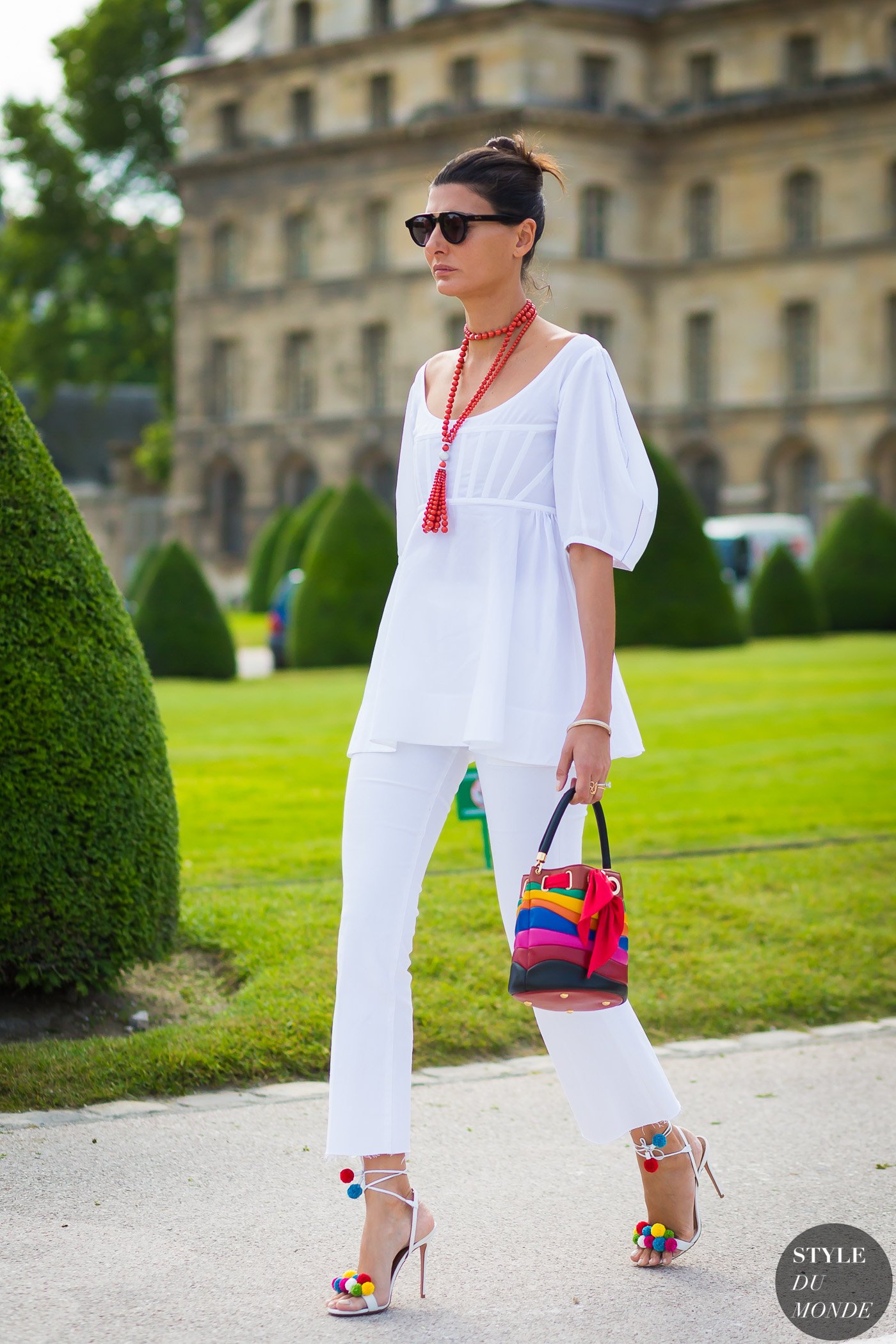 Giovanna Engelbert Battaglia Street Style Street Fashion Streetsnaps by STYLEDUMONDE Street Style Fashion Photography