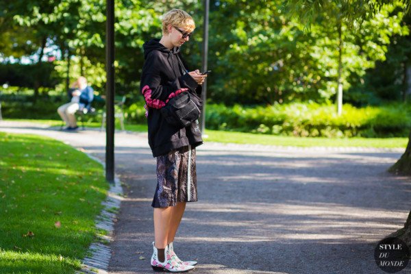 sara-forsberg-by-styledumonde-street-style-fashion-photography