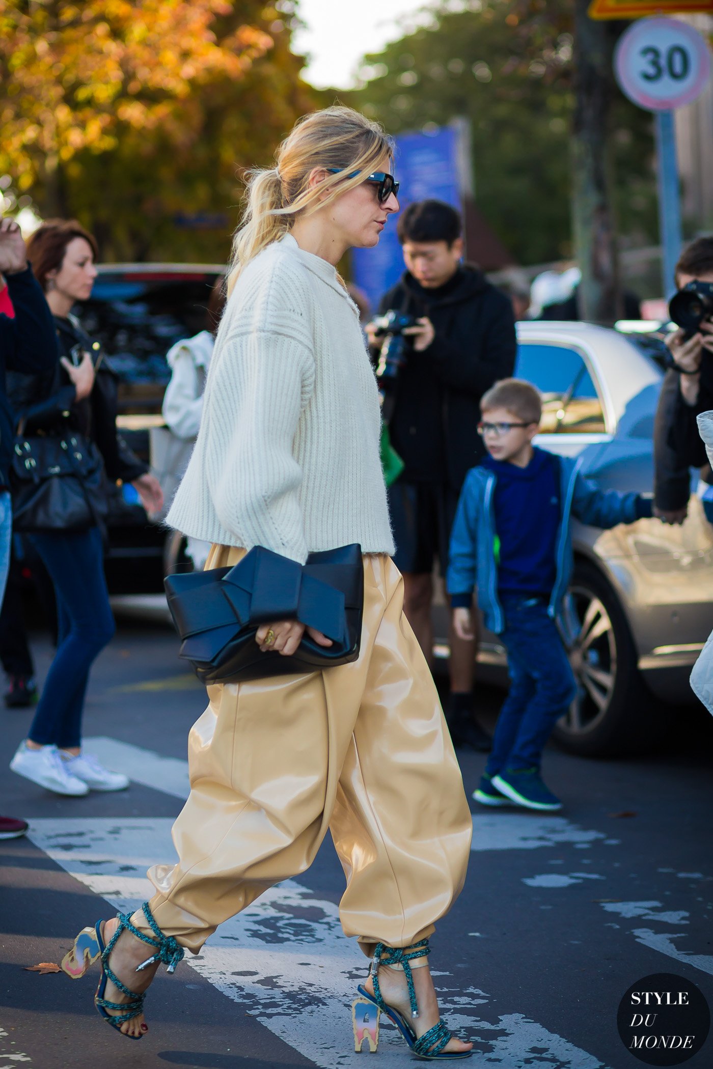Ada Kokosar by STYLEDUMONDE Street Style Fashion Photography