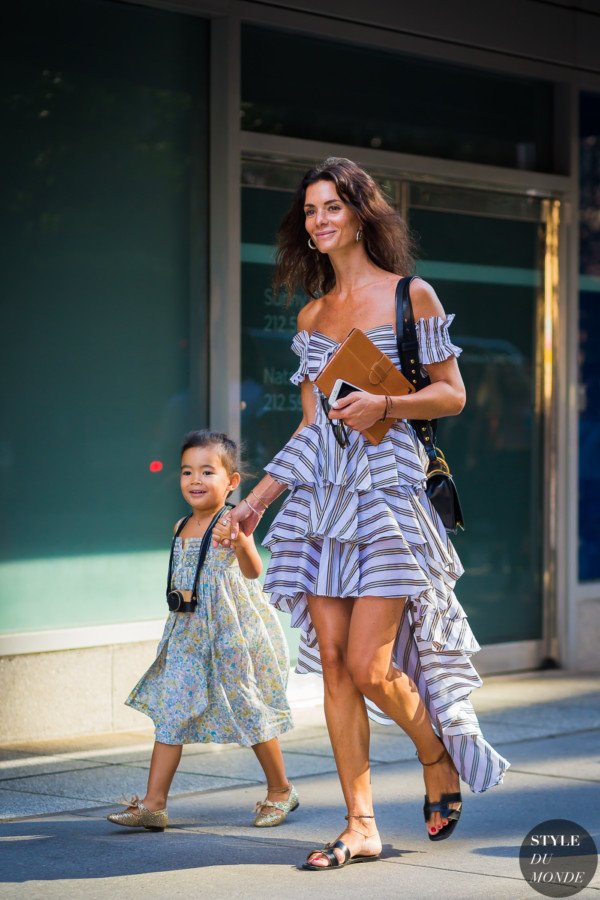 Hedvig Sagfjord Opshaug and her daughter by STYLEDUMONDE Street Style Fashion Photography