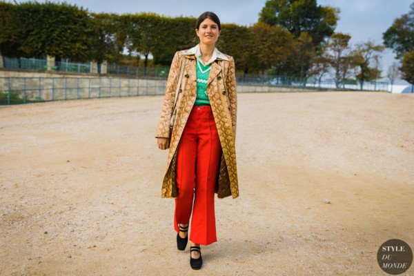 Fanny Latour Lambert outside the shows