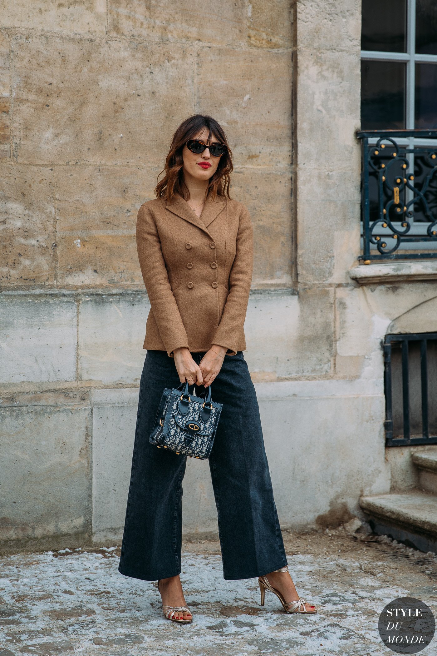 Jeanne Damas by STYLEDUMONDE Street Style Fashion Photography FW18 20180227_48A5053