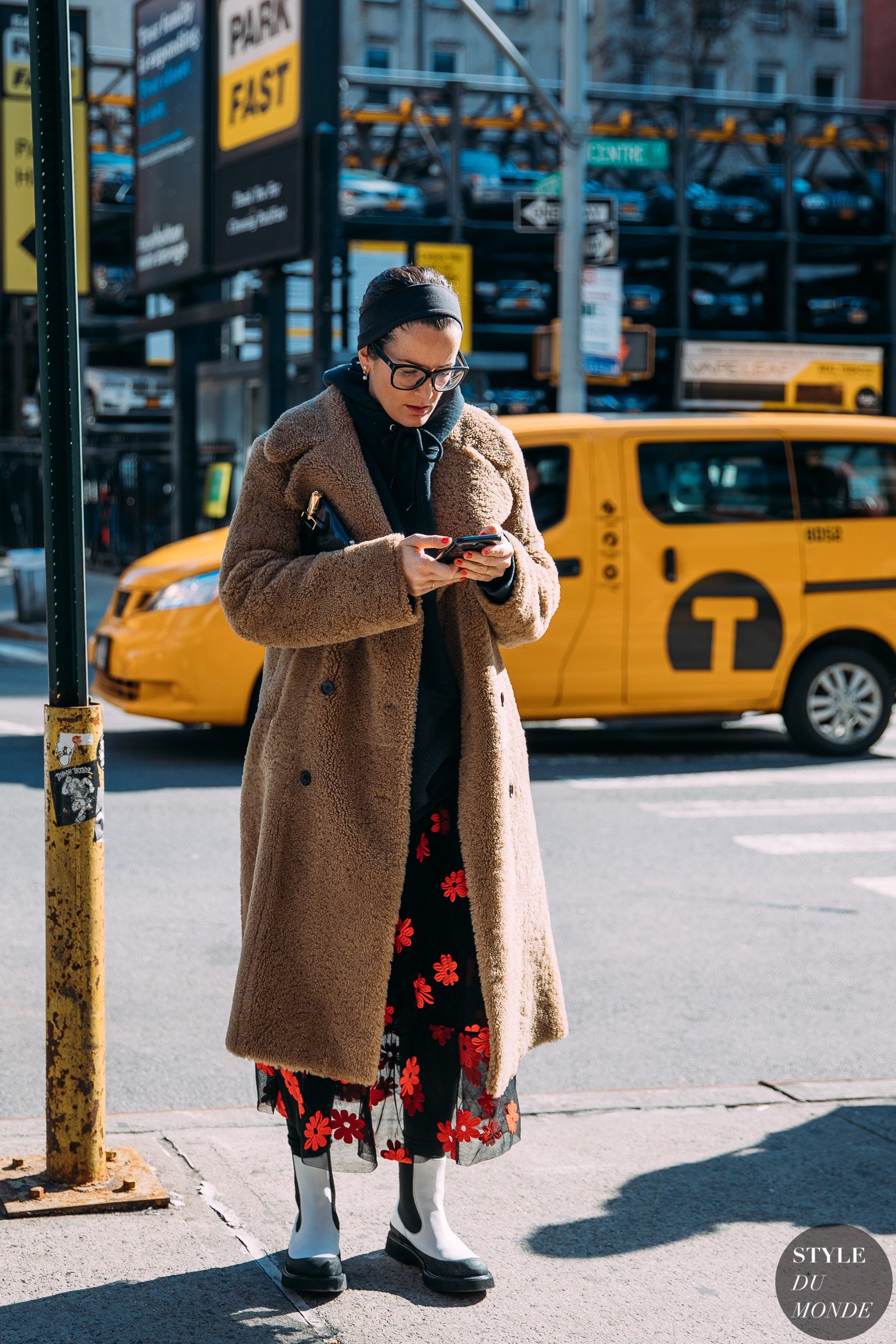 Lucy Chadwick by STYLEDUMONDE Street Style Fashion Photography NY FW18 20180208_48A0715