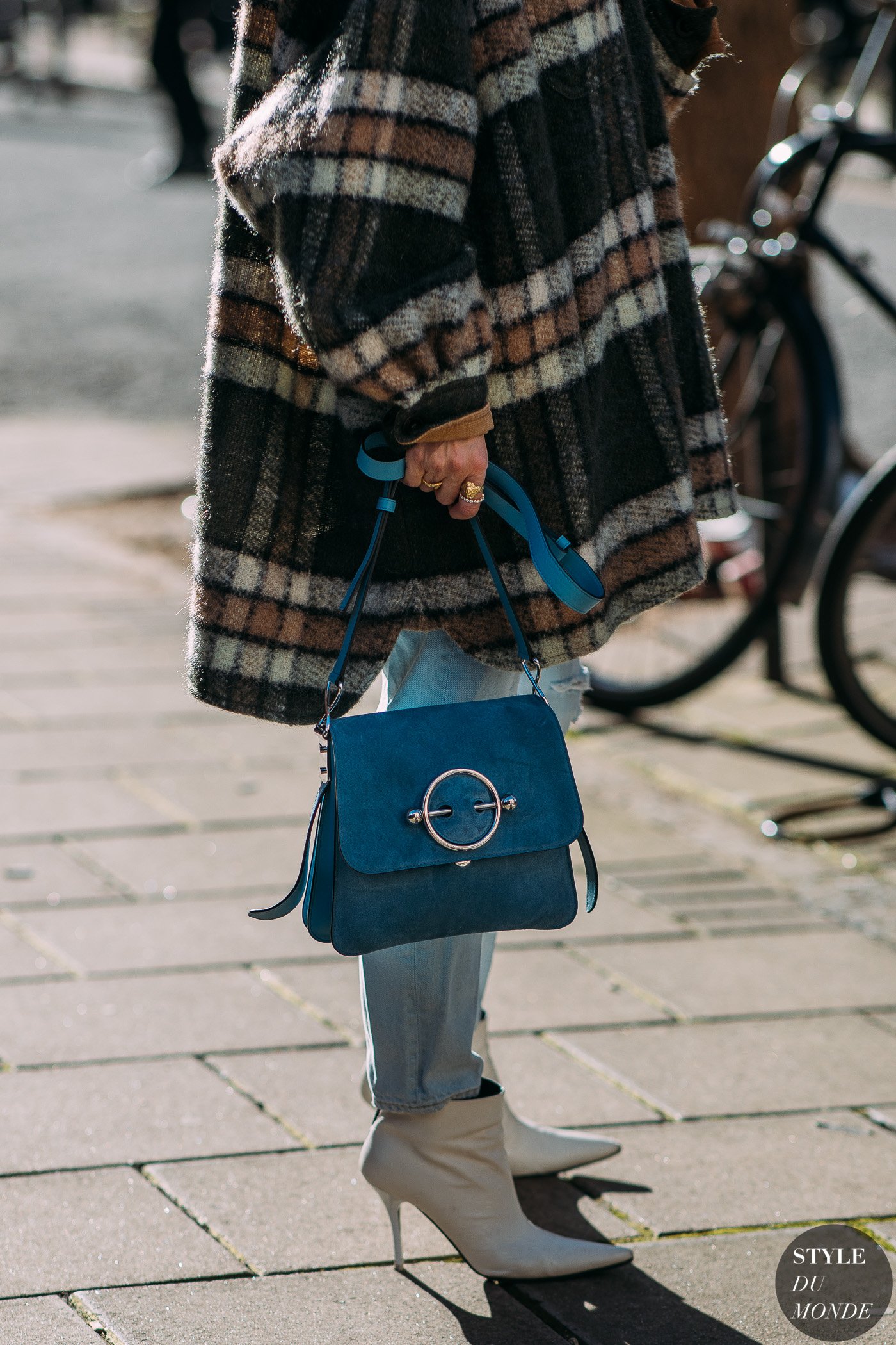 Pernille Teisbaek by STYLEDUMONDE Street Style Fashion Photography NY FW18 20180217_48A9595