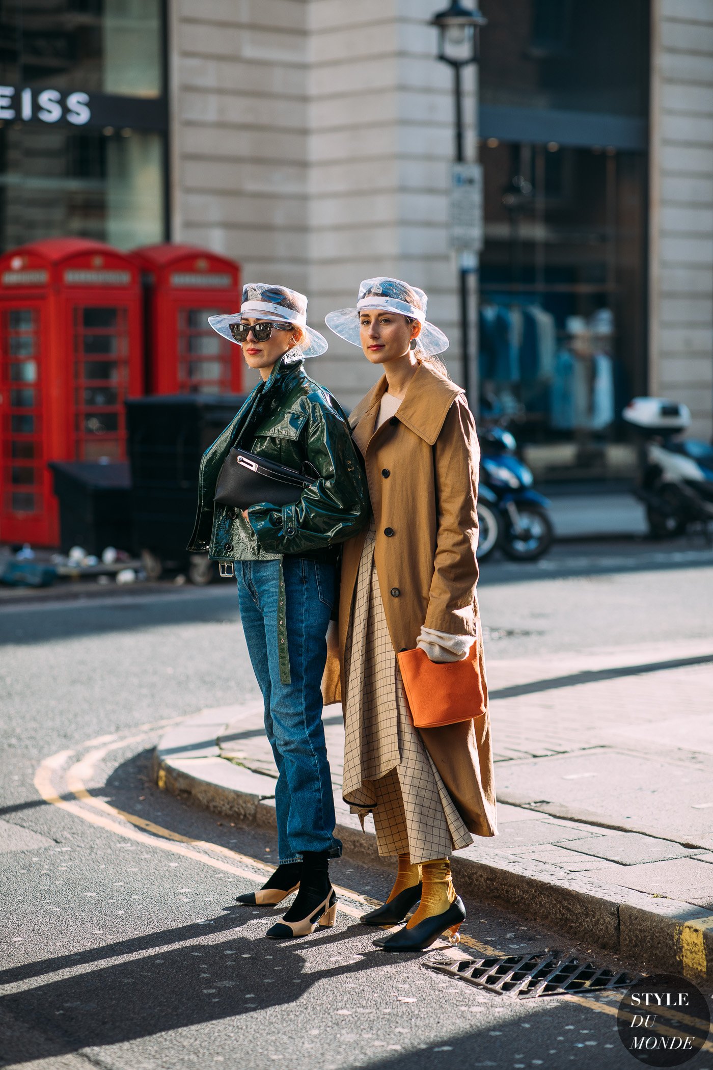 Sylvia and Julia Haghjou by STYLEDUMONDE Street Style Fashion Photography FW18 20180218_48A1499