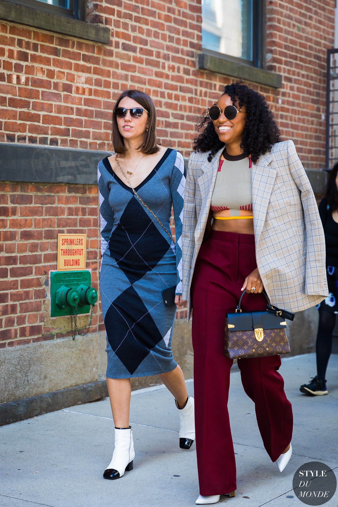 Julia Gall and Shiona Turini by STYLEDUMONDE Street Style Fashion Photography_48A1862