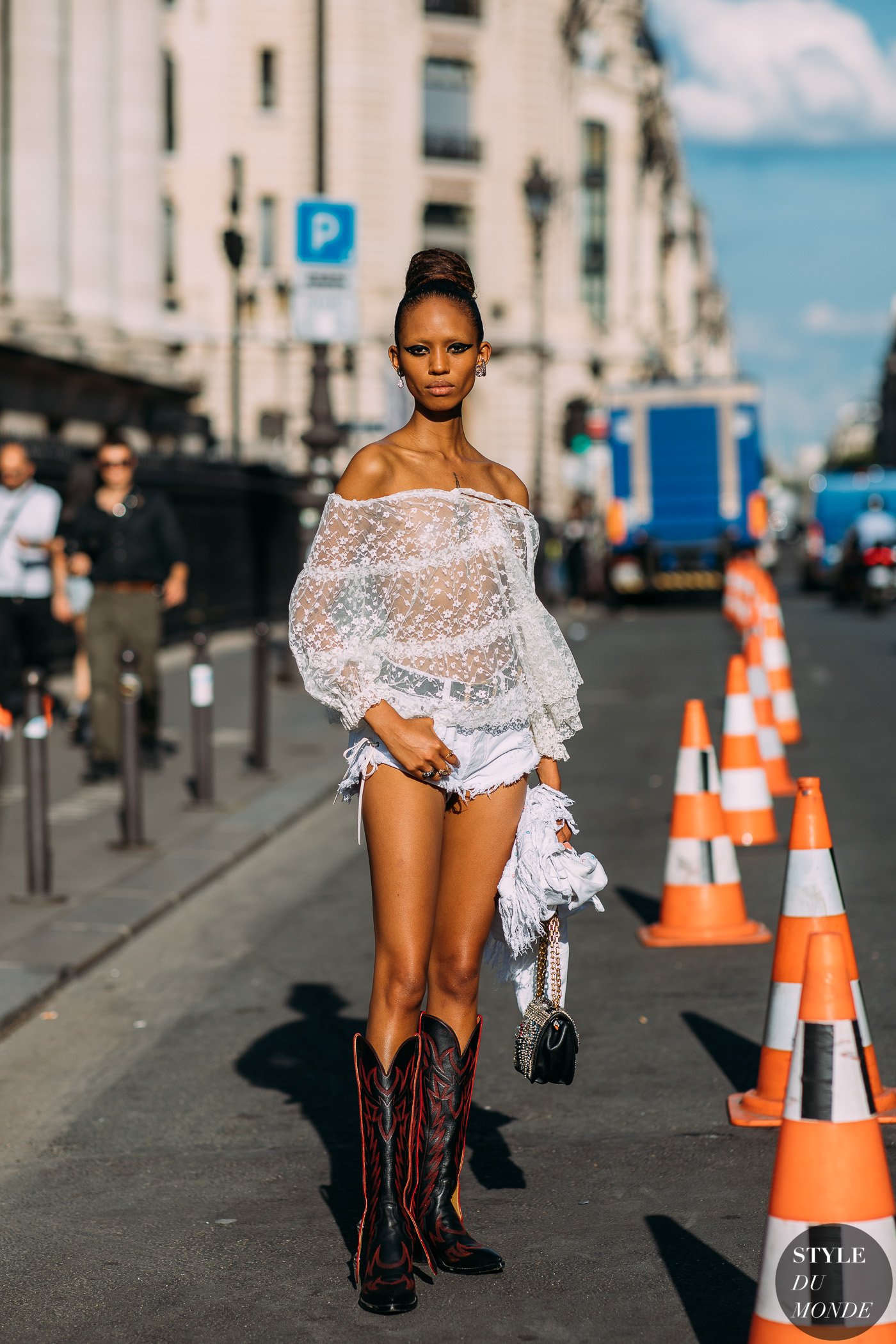 Adesuwa Aighewi by STYLEDUMONDE Street Style Fashion Photography20180704_48A2392