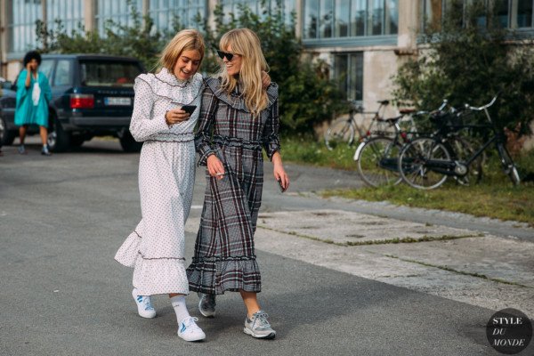 Emili Sindlev and Jeanette Friis Madsen by STYLEDUMONDE Street Style Fashion Photography_48A9195