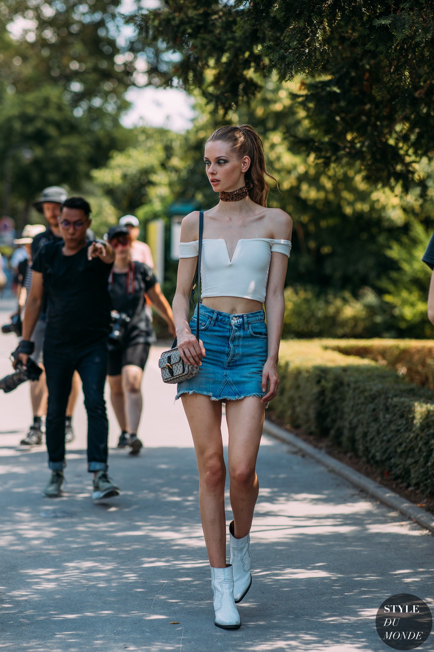 At Chanel by STYLEDUMONDE Street Style Fashion Photography20180703_48A9075