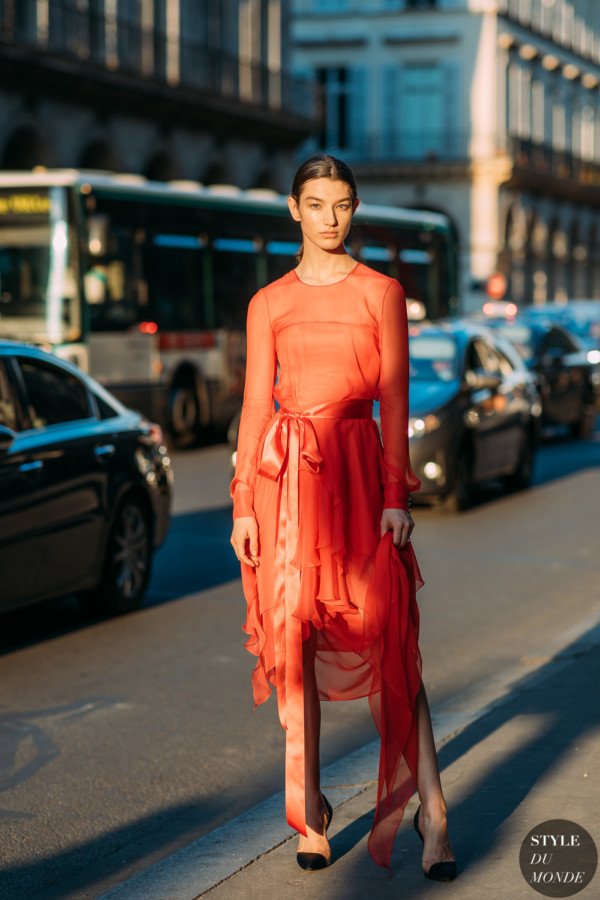 McKenna Hellam At Alexandre Vauthier by STYLEDUMONDE Street Style Fashion Photography20180703_48A9757