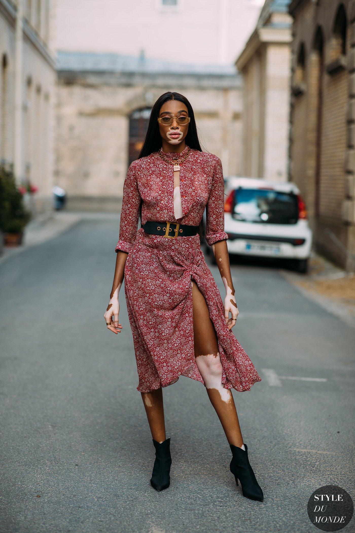 Winnie Harlow by STYLEDUMONDE Street Style Fashion Photography20180623_48A9200