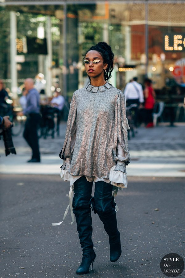 FKA Twigs by STYLEDUMONDE Street Style Fashion Photography20180917_48A0232