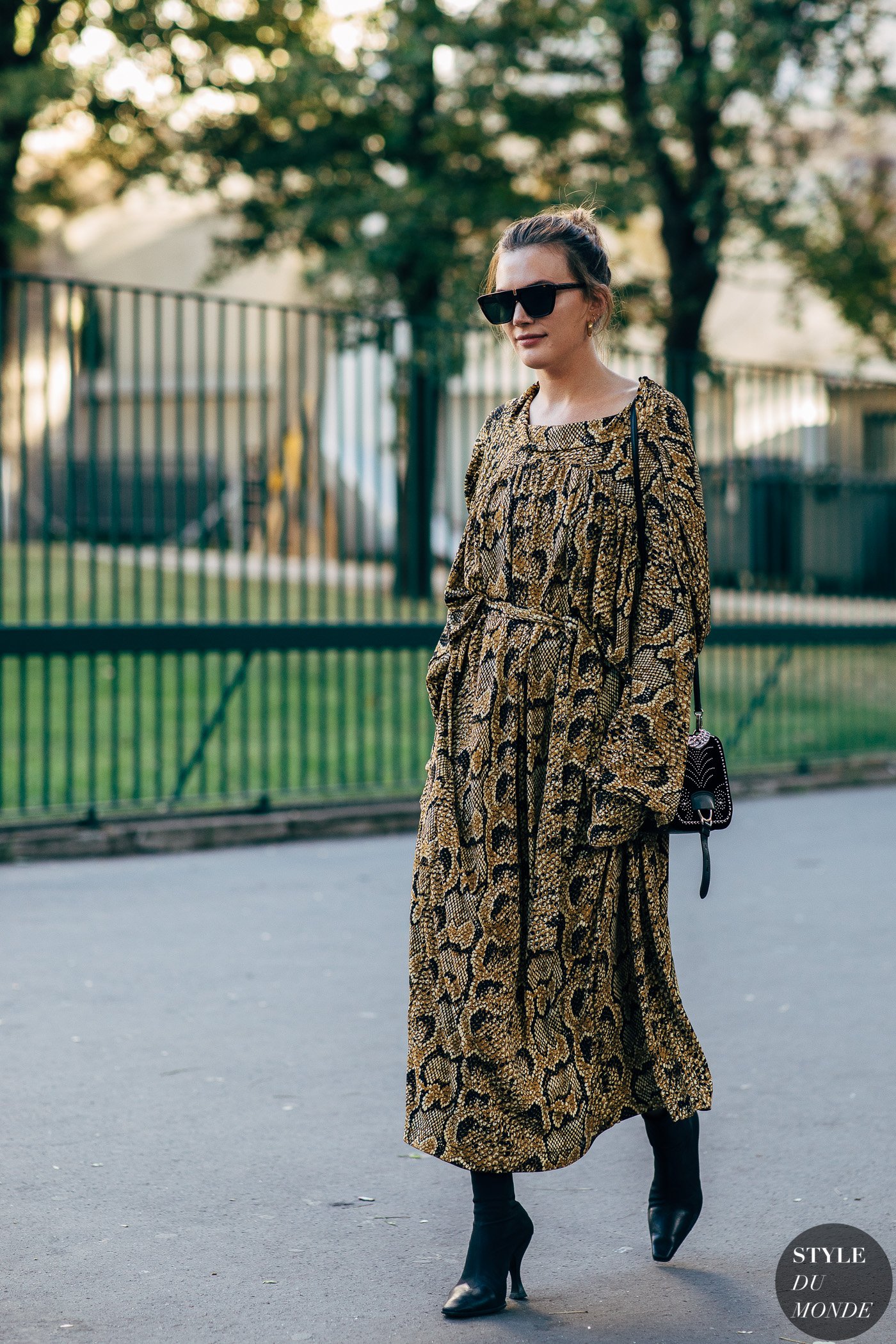 Paris SS 2019 Street Style: Madelynn Furlong - STYLE DU MONDE | Street ...