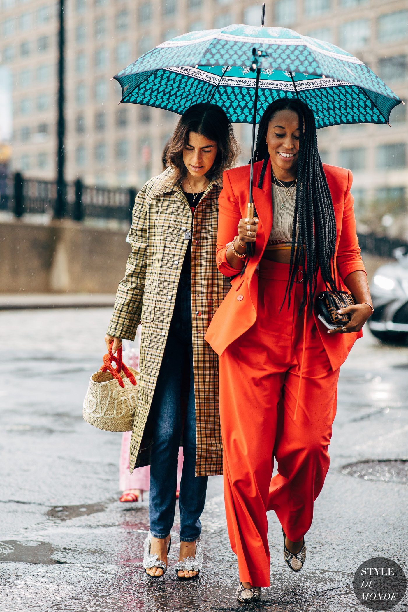 Leandra Medine and Shiona Turini by STYLEDUMONDE Street Style Fashion Photography20180909_48A9102