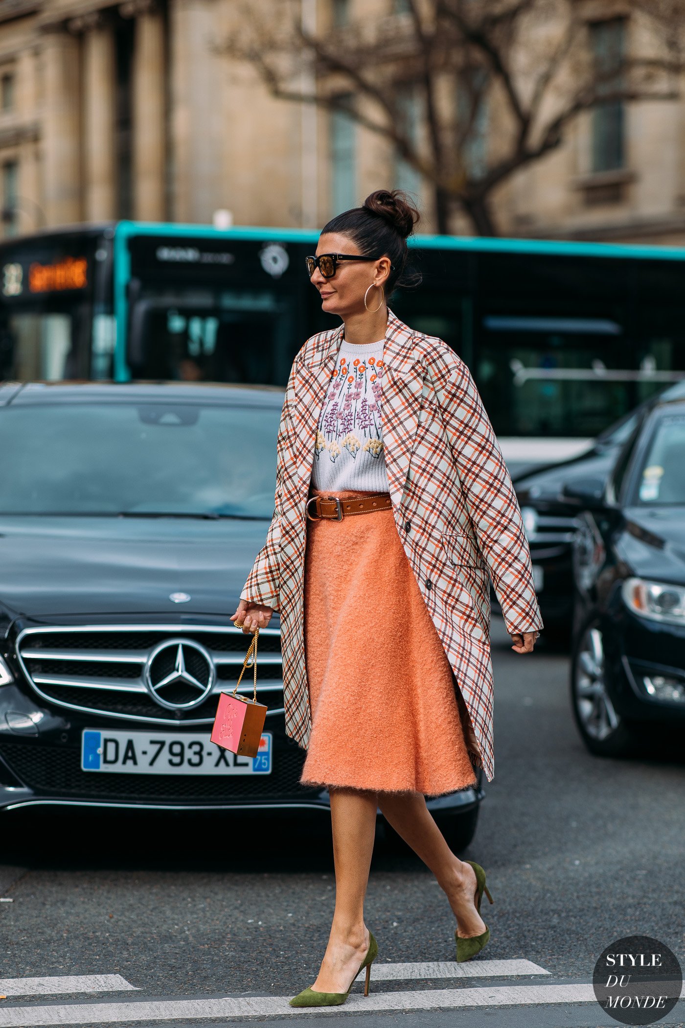 Giovanna Battaglia by STYLEDUMONDE Street Style Fashion Photography FW18 20180306_48A1256