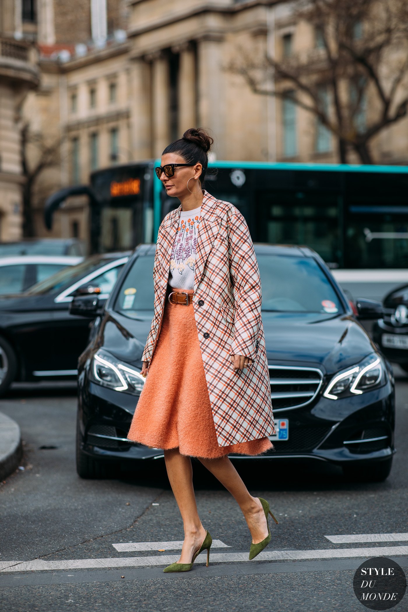 Giovanna Battaglia by STYLEDUMONDE Street Style Fashion Photography FW18 20180306_48A1260