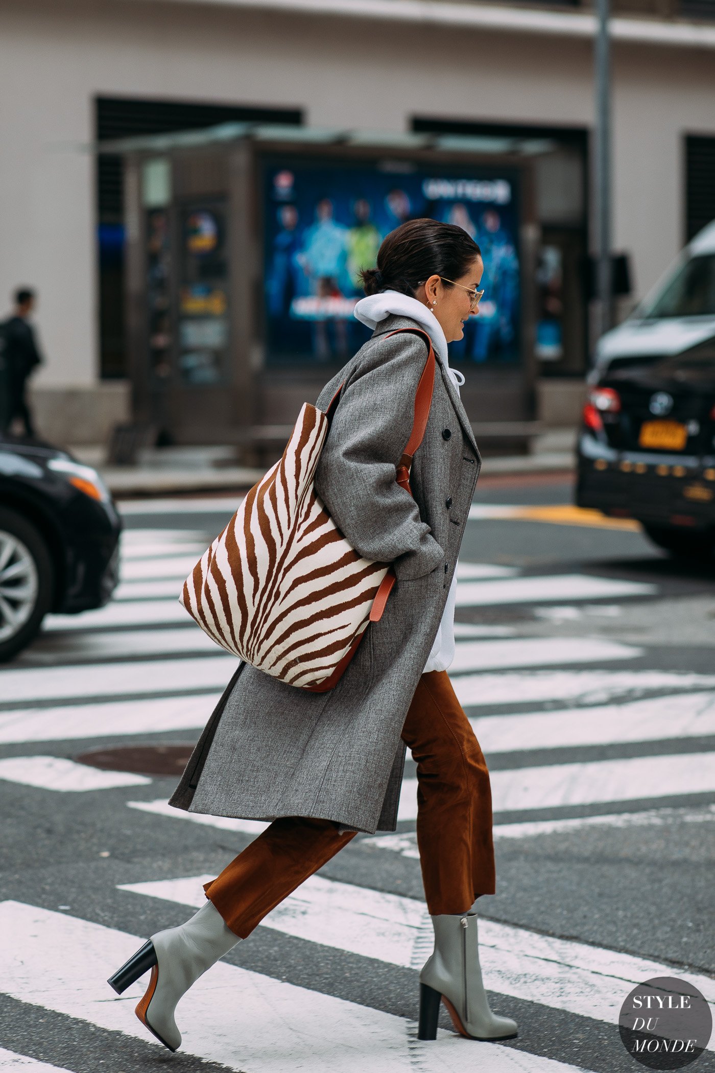 Lucy Chadwick by STYLEDUMONDE Street Style Fashion Photography NY FW18 20180214_48A5022