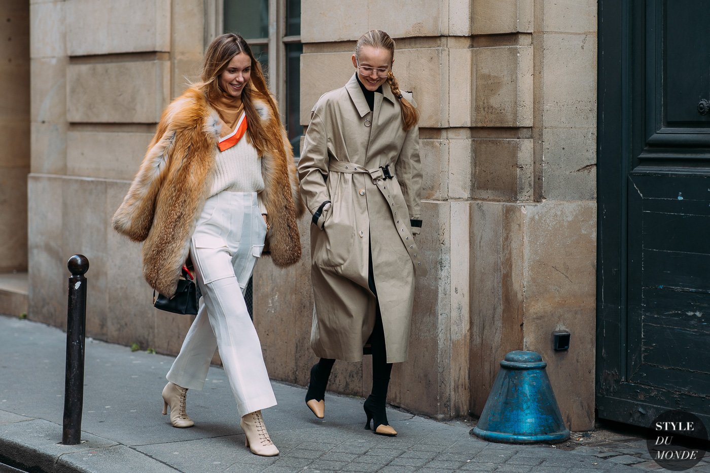 Pernille Teisbaek and Alexandra Carl by STYLEDUMONDE Street Style Fashion Photography FW18 20180306_48A0652