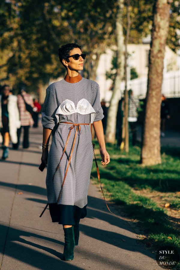 Yasmin Sewell before Loewe SS19