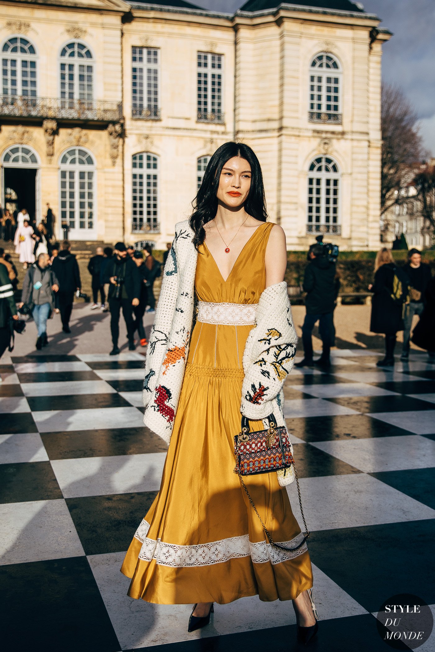 Haute Couture Spring 2018 Street Style: Sui He - STYLE DU MONDE