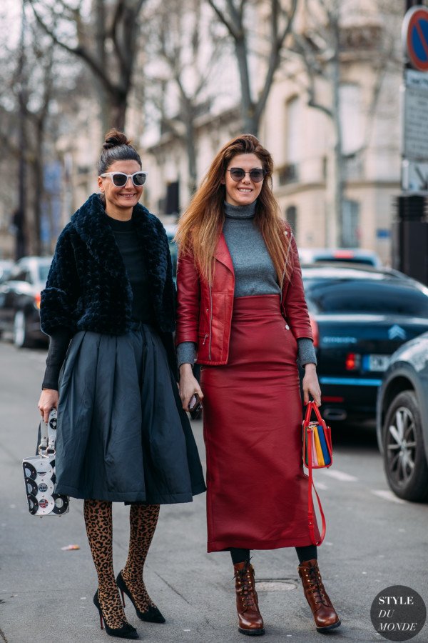 Giovanna and Sara Battaglia by STYLEDUMONDE Street Style Fashion Photography FW18 20180305_48A7890