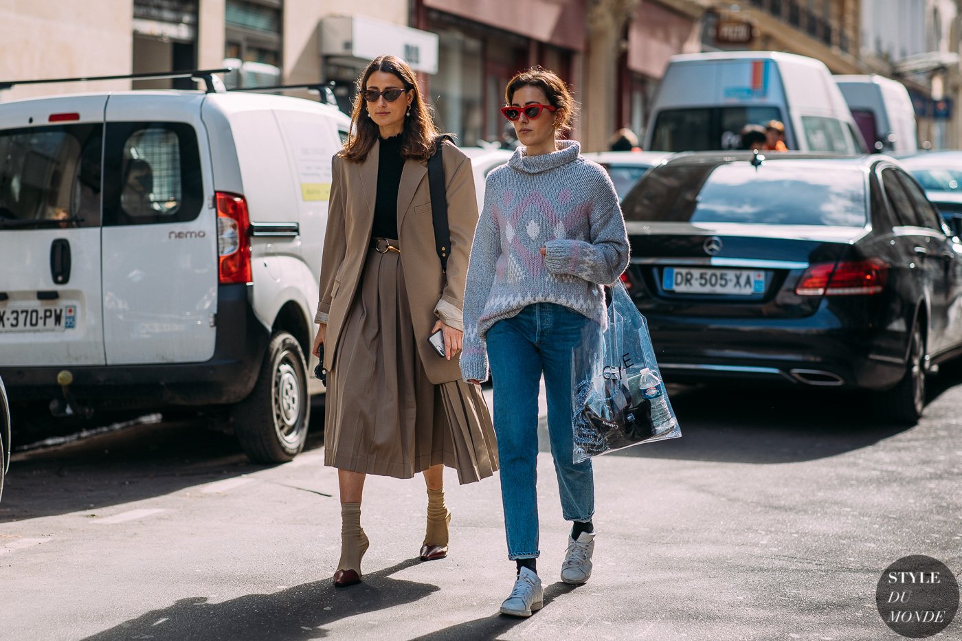 Julia and Sylvia Haghjou by STYLEDUMONDE Street Style Fashion Photography FW18 20180305_48A7062