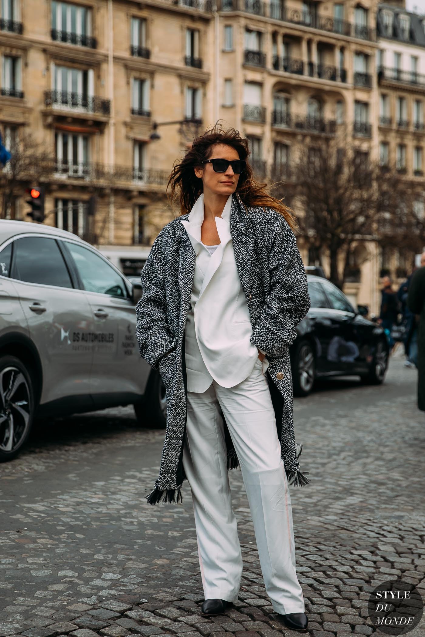 Paris FW 2020 Street Style: Caroline de Maigret - STYLE DU MONDE ...